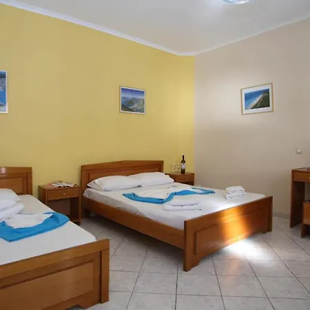 Theocharis Bros - Áyios Nikítas