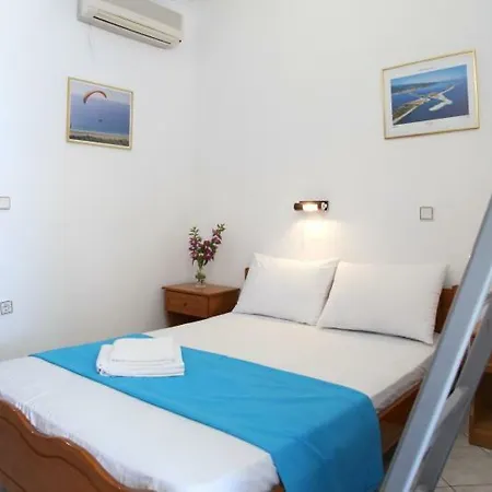 Theocharis Bros - Áyios Nikítas