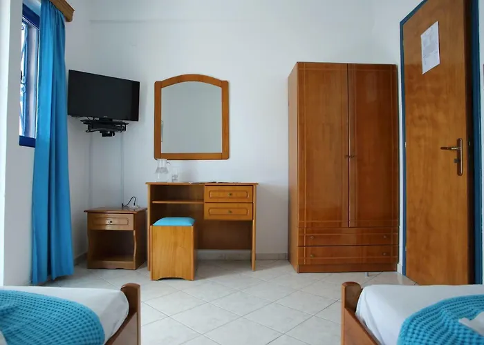 Theocharis Bros - Áyios Nikítas