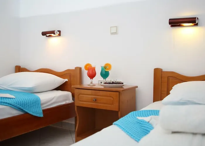 Theocharis Bros - Áyios Nikítas